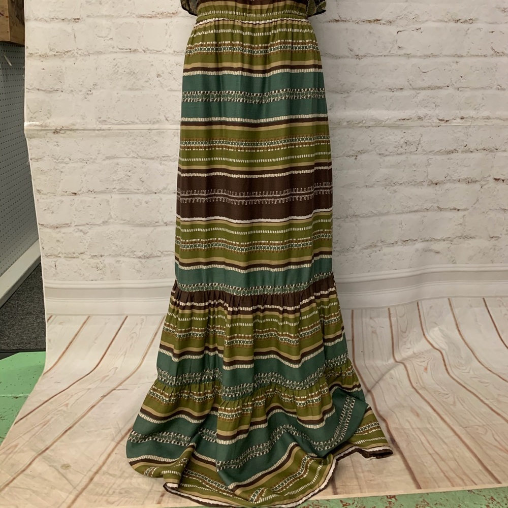 Dress - Picture 2 of 6